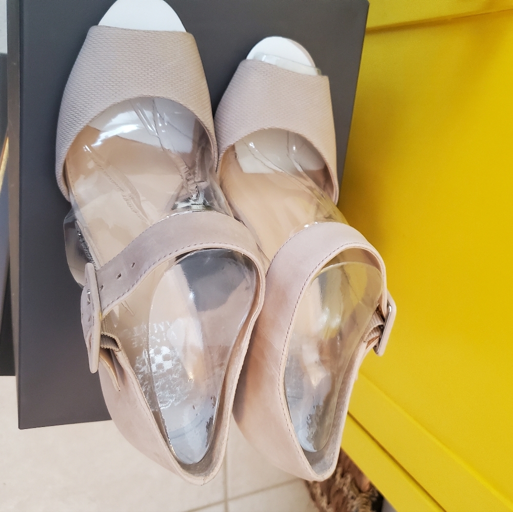 Vince Camuto nude block heel